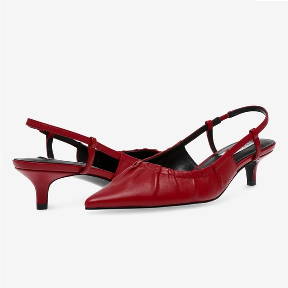 Steve Madden Syrie Kitten Heel - Picture 2 of 4